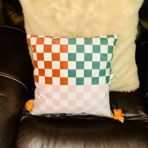 Unique Bargains Checkered Pillow with Tassels - Orange, Green, Pink